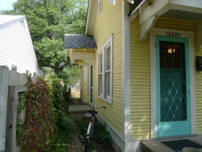 1009 Eason northwest corner (front left, B side)