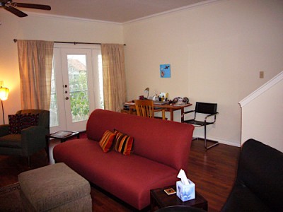 2408 Enfield #206 living